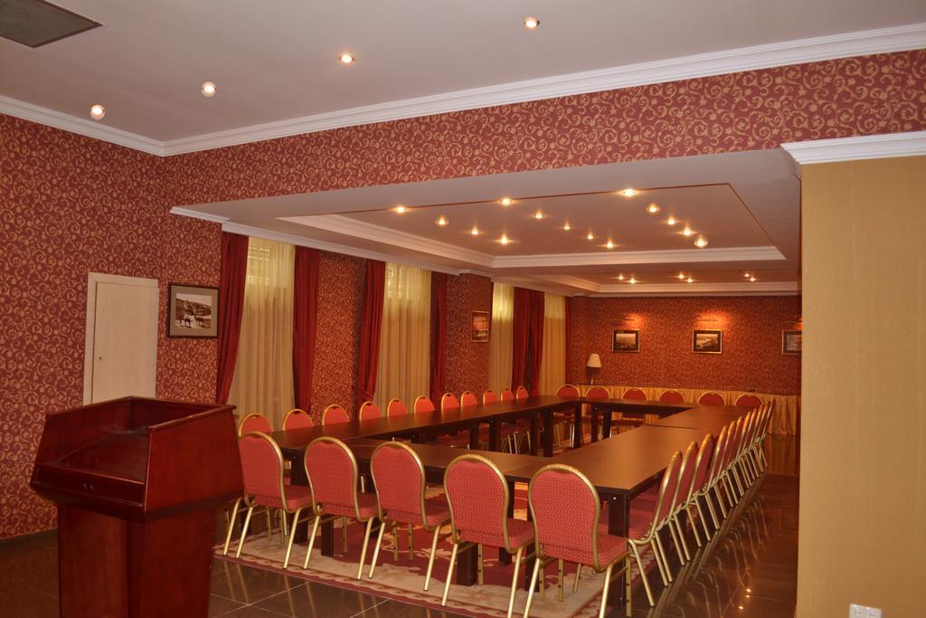 Prestige Palace - Esquisse Hotel تبليسي المظهر الخارجي الصورة