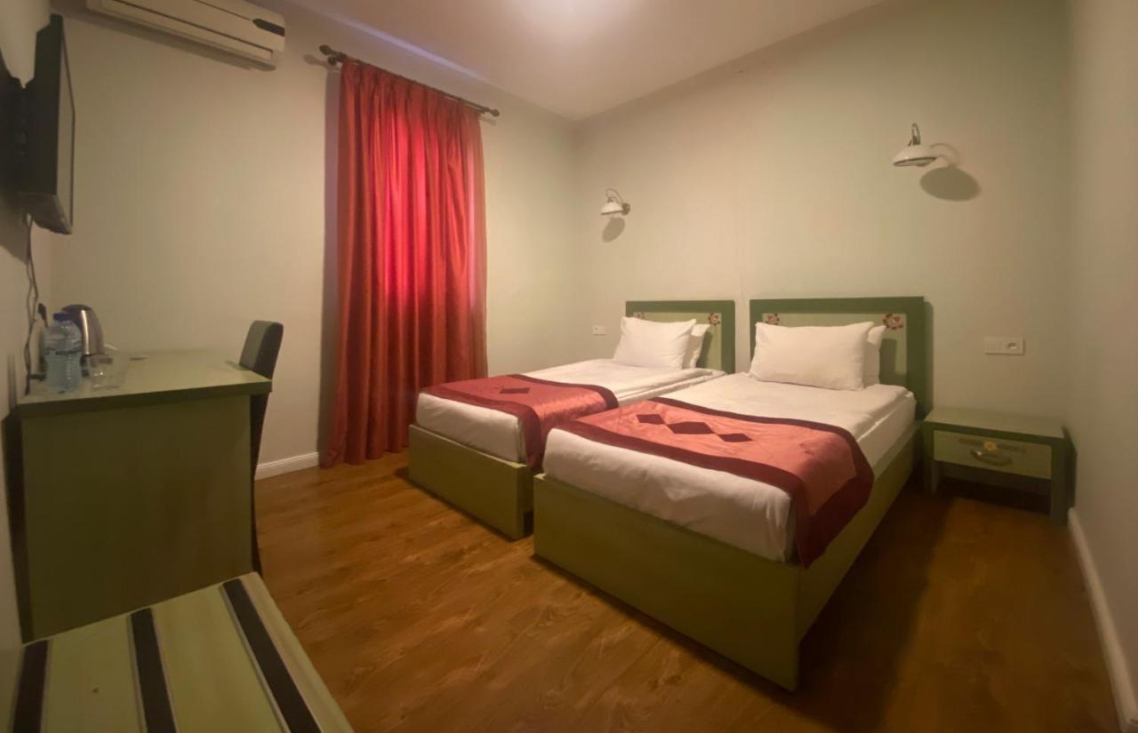 Prestige Palace - Esquisse Hotel تبليسي الغرفة الصورة
