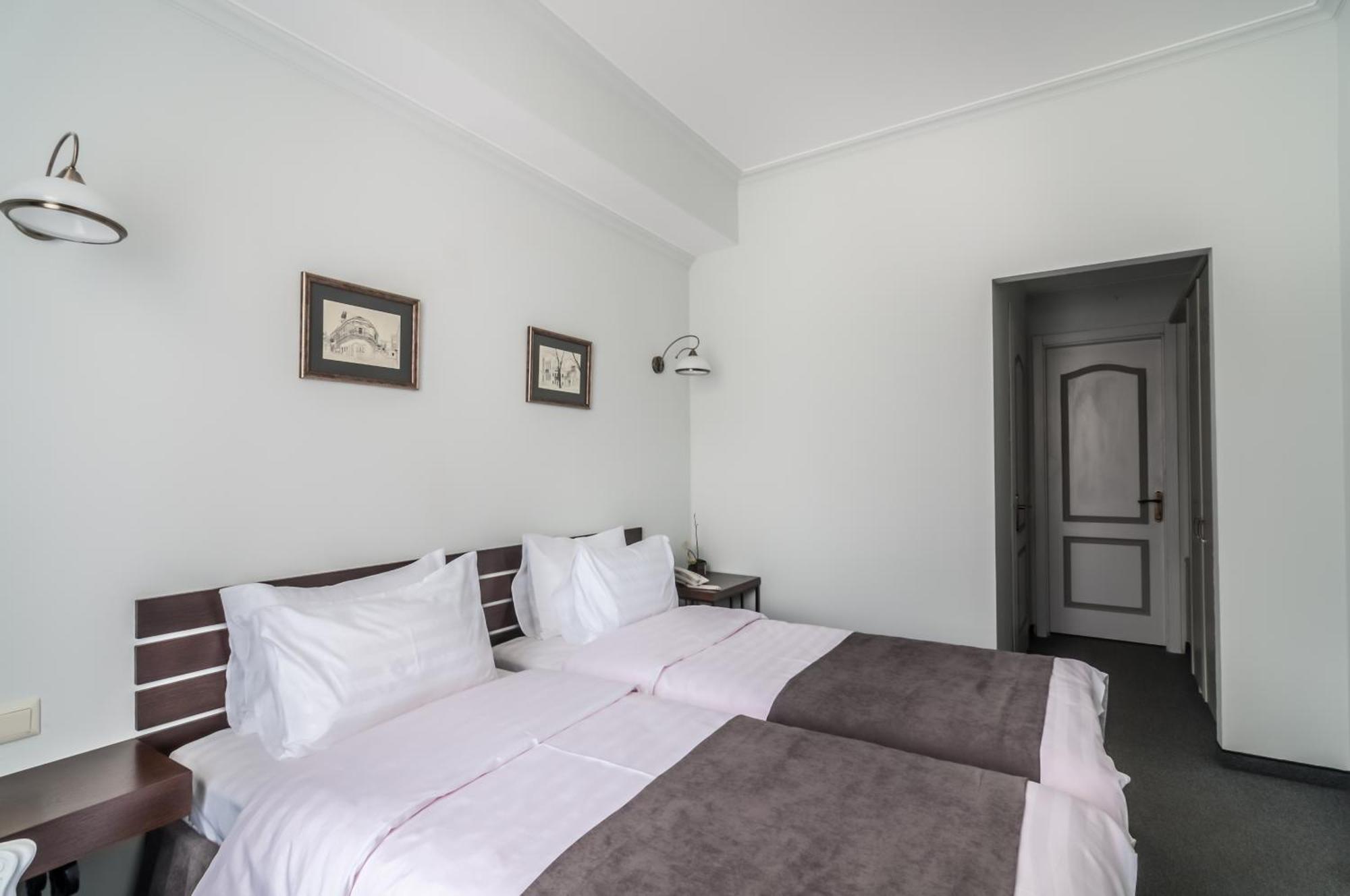 Prestige Palace - Esquisse Hotel تبليسي المظهر الخارجي الصورة