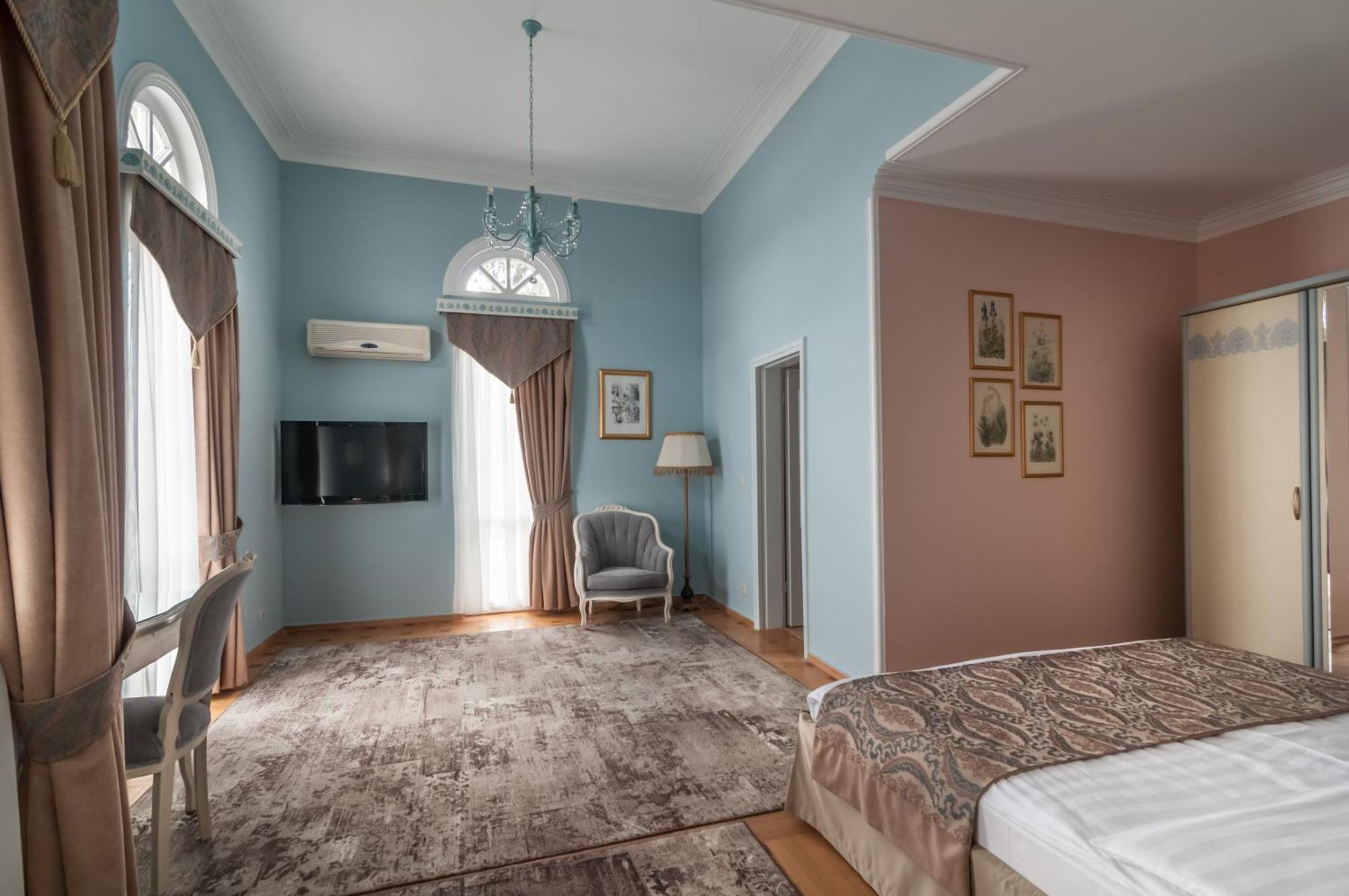 Prestige Palace - Esquisse Hotel تبليسي المظهر الخارجي الصورة
