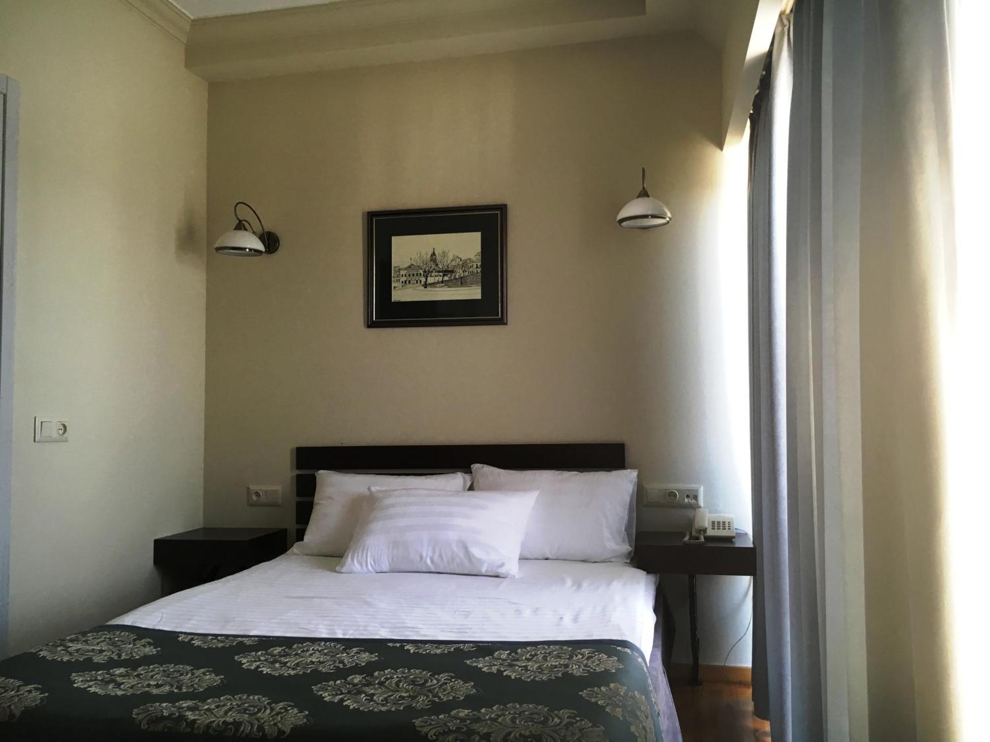 Prestige Palace - Esquisse Hotel تبليسي الغرفة الصورة