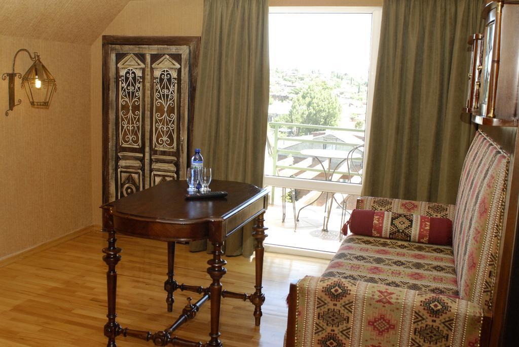 Prestige Palace - Esquisse Hotel تبليسي المظهر الخارجي الصورة